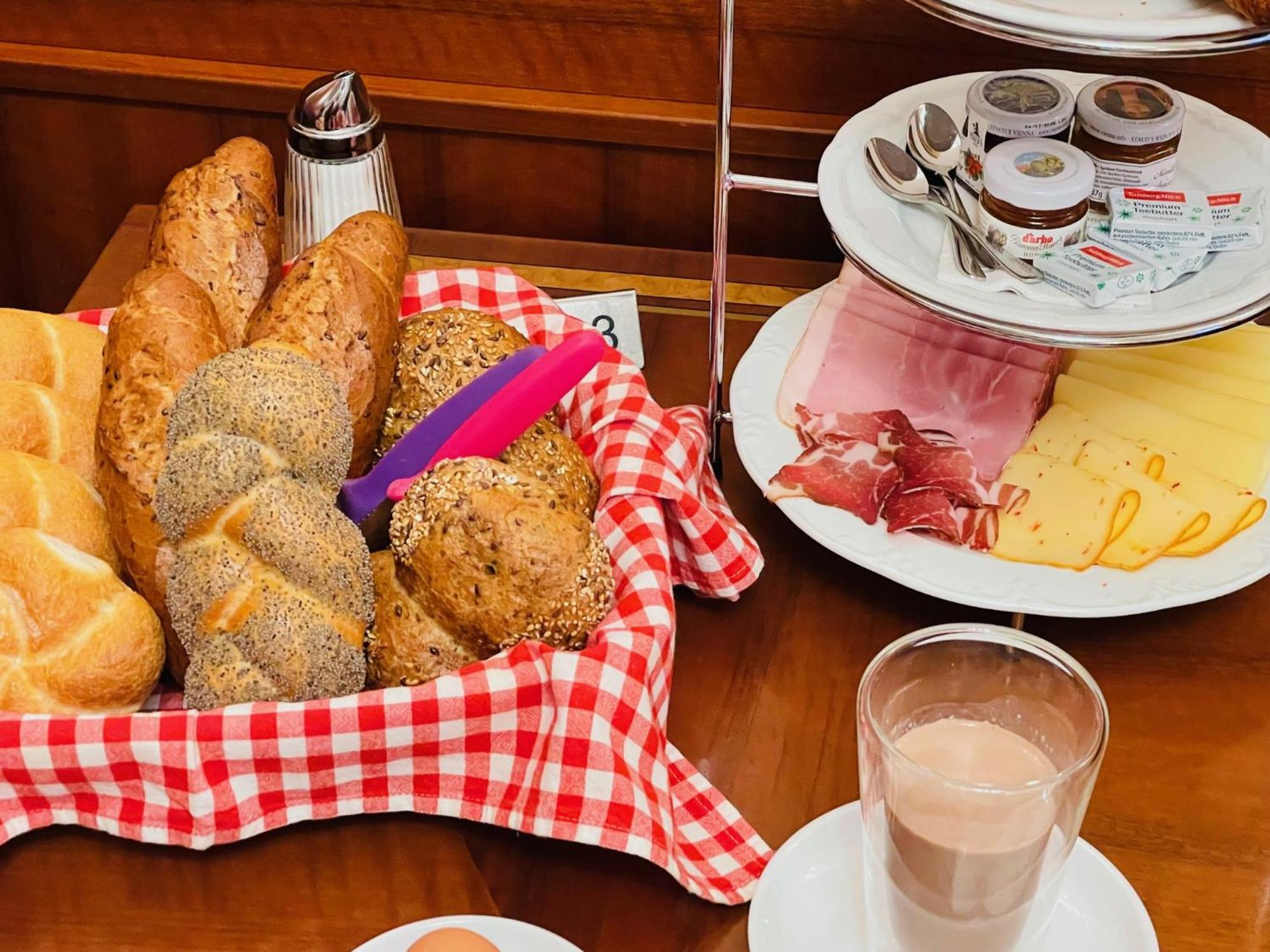Pension Schloßcafé Hochleitner Tamsweg Extérieur photo